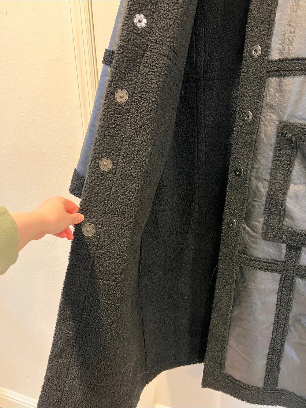 NWOT Hutch Ozzie Faux Leather and Sherpa Jacket - Picture 6 of 9